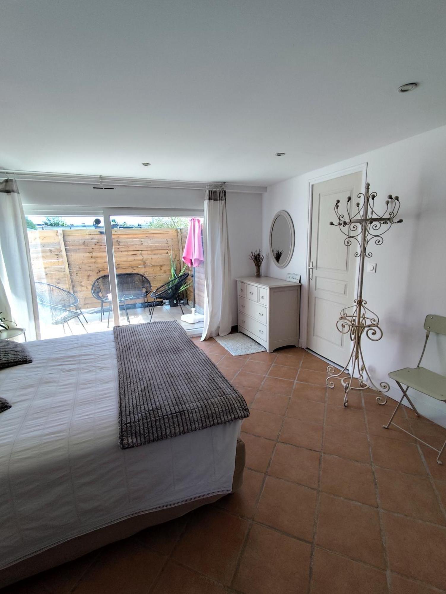 Escapade Pres De Lille - Appartement Charmant Avec Terrasse Et Parking Privee Mons-en-Baroeul Εξωτερικό φωτογραφία